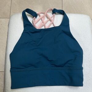 New sports bra tidewater teal/dew pink size 4 Lululemon
